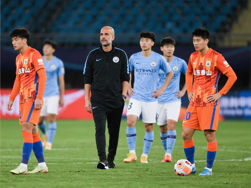 泰山南征惊魂逆转三追四，老崔轮换策略9天3赛引争议